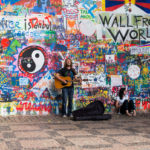 John_Lennon_fal_praga