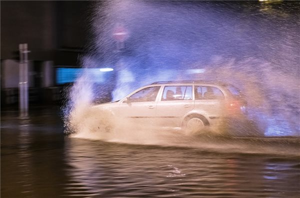 vihar_felhoszakadas_2020