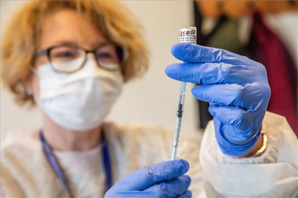 oltas_koronavirus_pfizer_vakcina_2021marc21