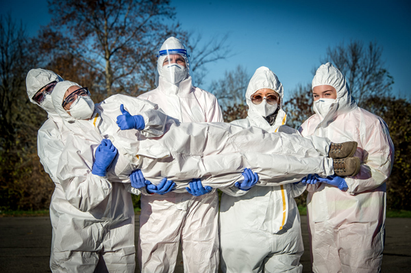 voroskeresztfelhivas