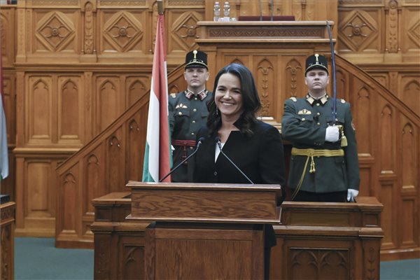 novak_katalin_koztarsasagi_elnok_2022marc10