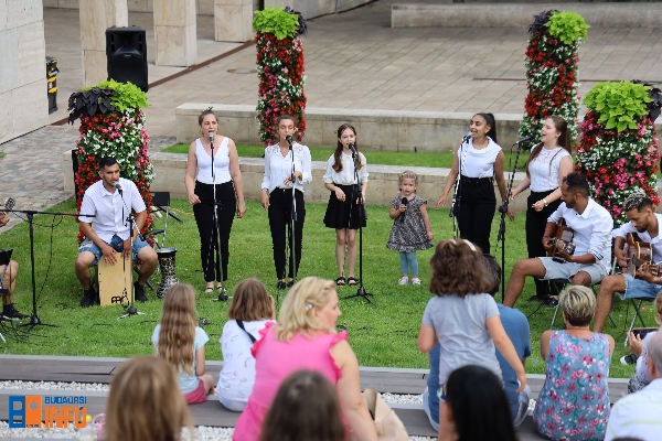 Romanoglaszohet2022varoshaza7