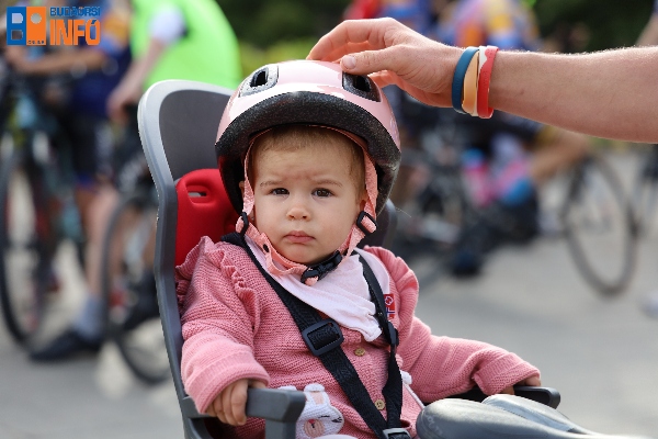 kerekparos_felvonulas2022 (13)