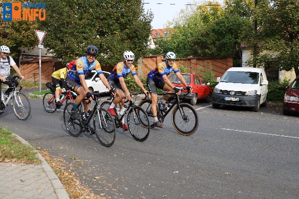 kerekparos_felvonulas2022 (37)