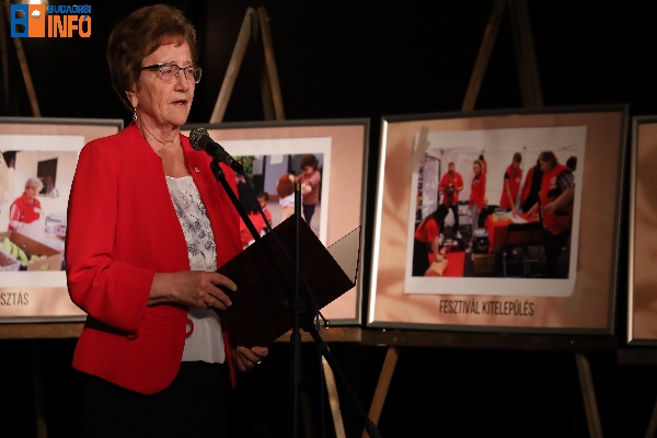 voroskeresztesunnepseg20251127 (5)