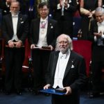 Stockholm, 2025. december 10. Krasznahorkai László író, miután átvette az életművével elnyert irodalmi Nobel-díjat a 2025-ös Nobel-díjak átadási ünnepségén a stockholmi hangversenyteremben 2025. december 10-én. MTI/Koszticsák Szilárd