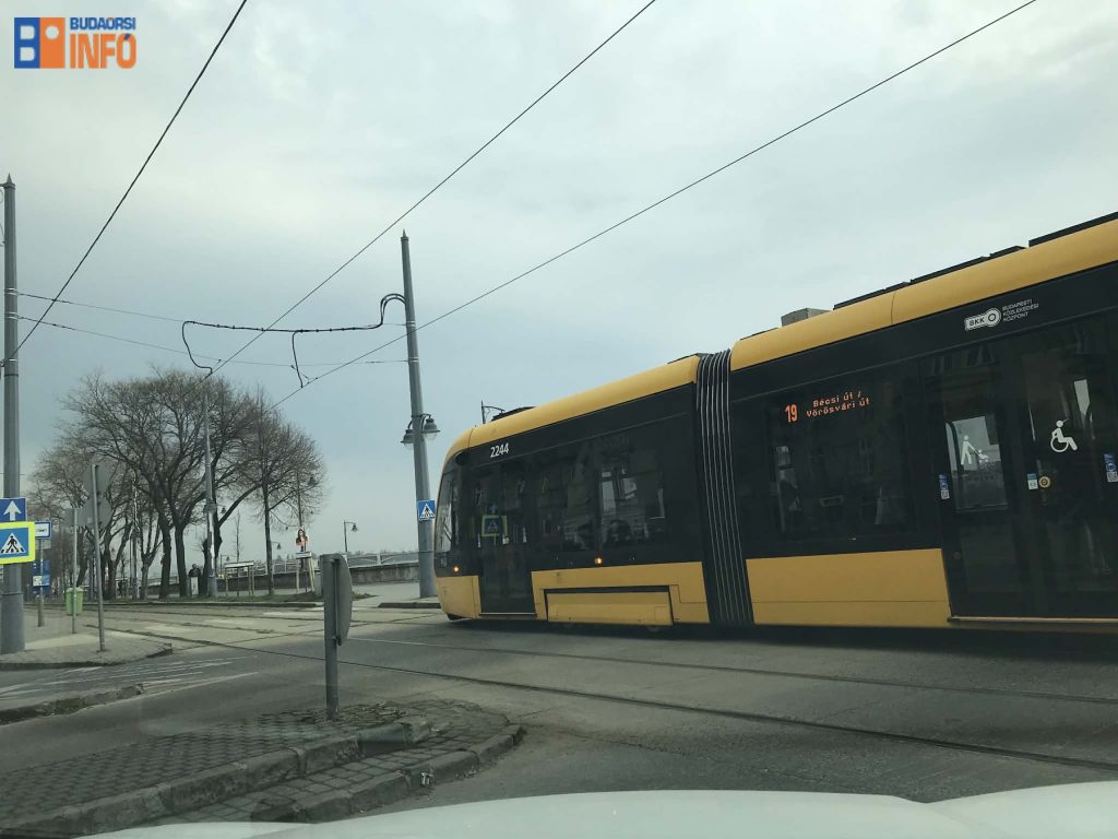 19_villamos_bkk_2026marc