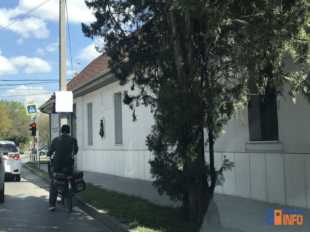biciklis_postas2_206apr_budaors_konyvtar