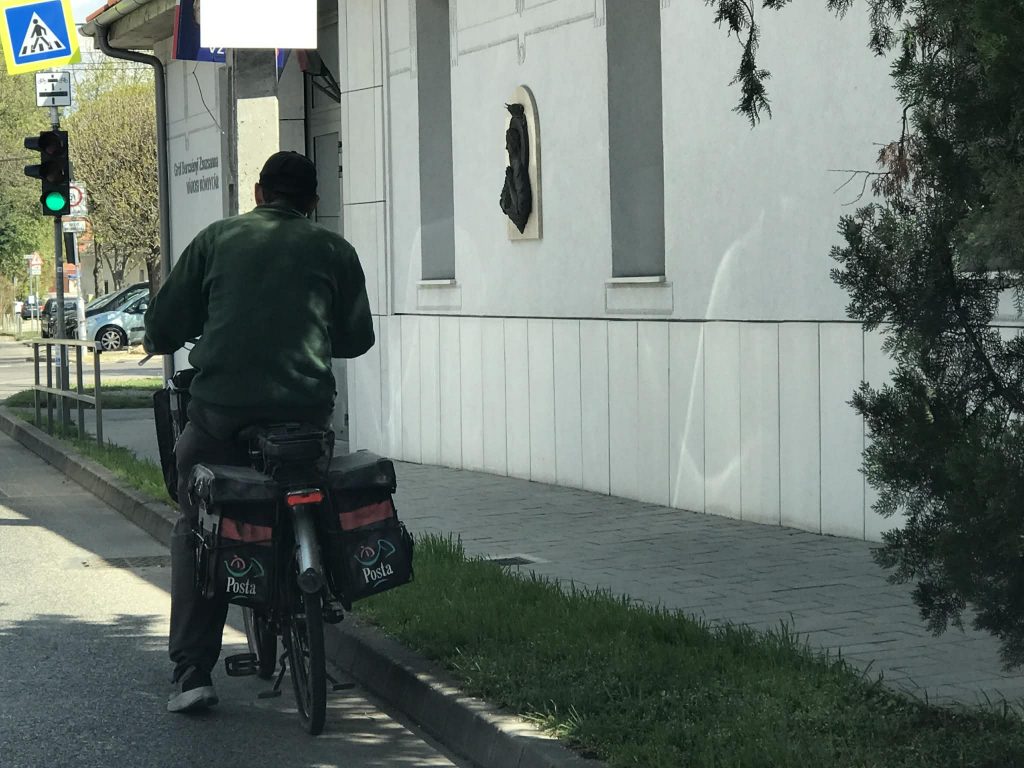 biciklis_postas_206apr_budaors_konyvtar